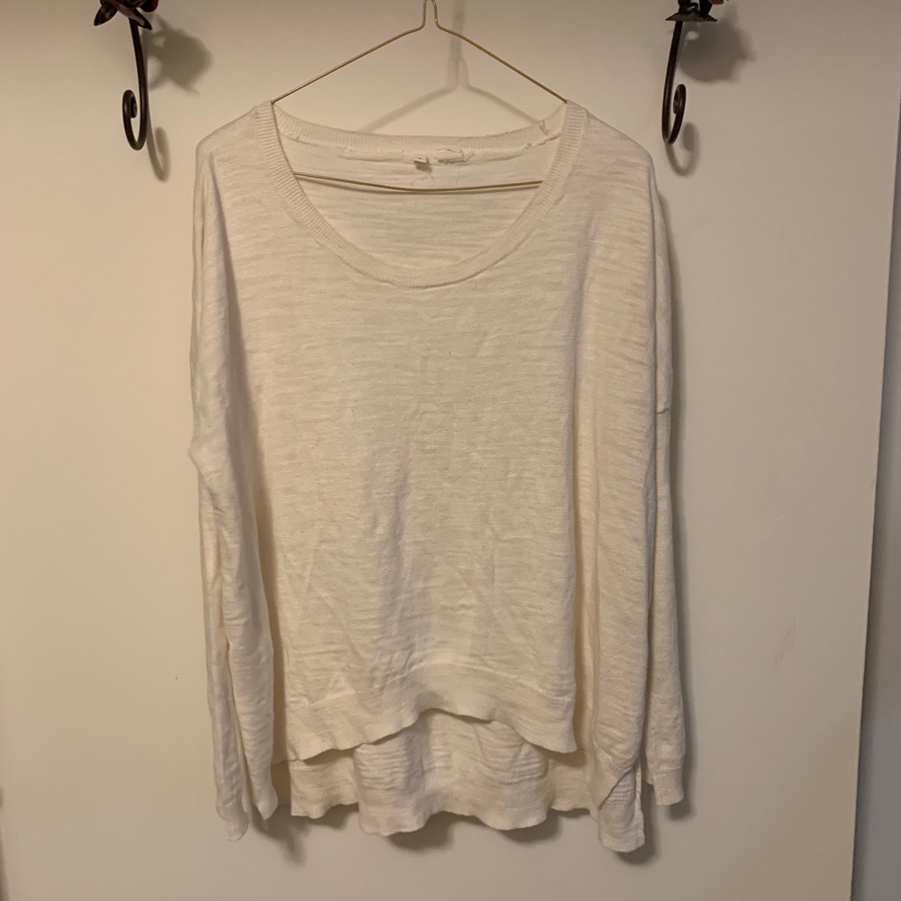 Long sleeve white top